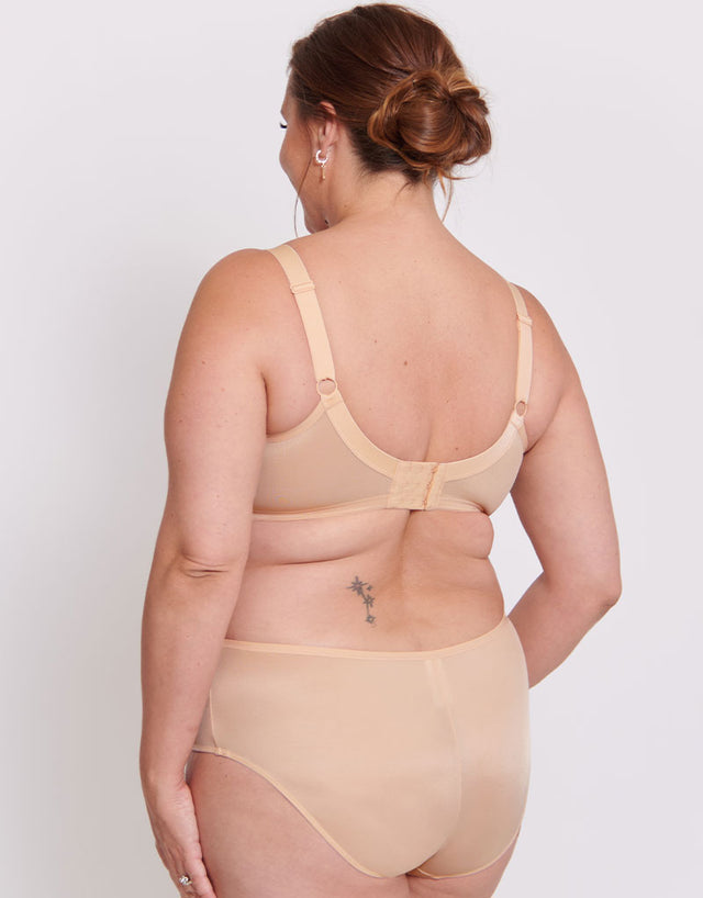 Adella Hera Full Plunge Bra Latte