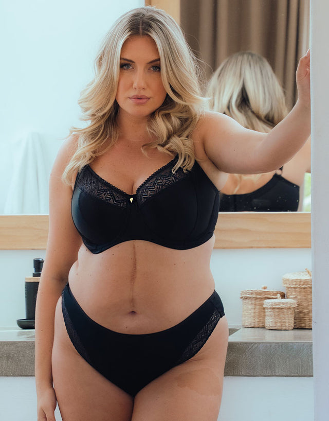 Curvy Kate Spotlight Full Cup Side Support Bra Black