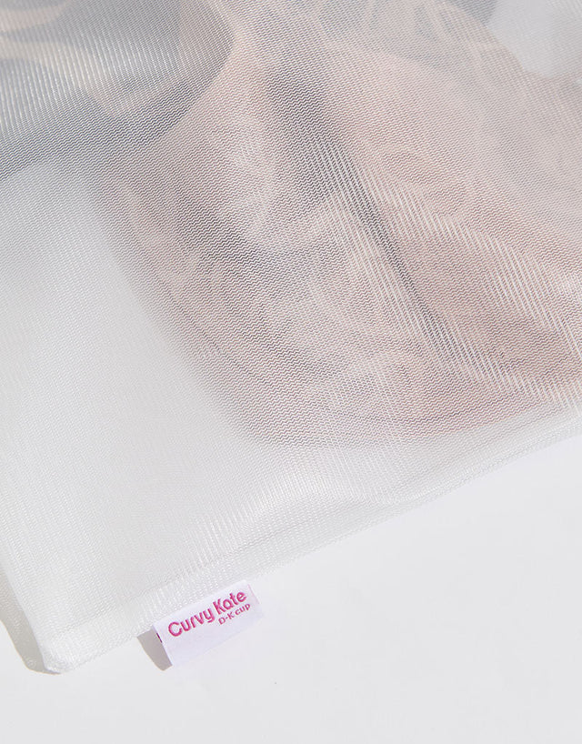 Curvy Kate Square Washbag White