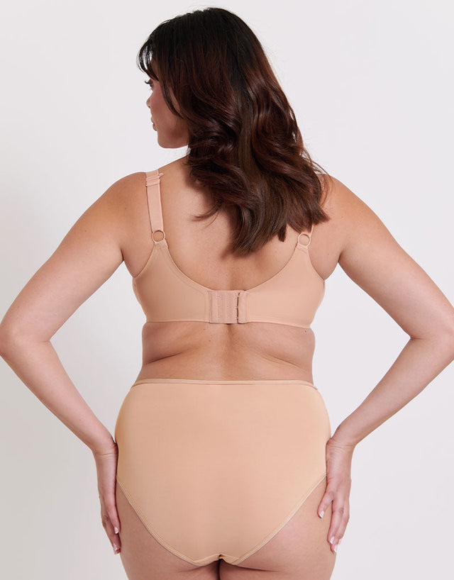 Flirtelle Spacer T-Shirt Plunge Bra Latte