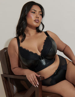 Liaison Berlin Padded Plunge Longline Bra Black