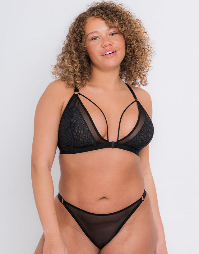 Curvy Kate Front and Centre Non-Wired Bralette Black