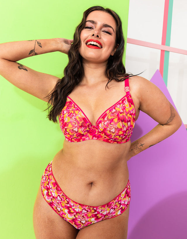 Curvy Kate Lifestyle Plunge Bra Pink Hearts