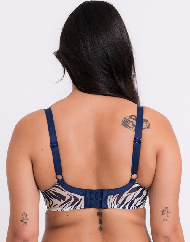 Curvy Kate Lifestyle Plunge Bra Zebra Print
